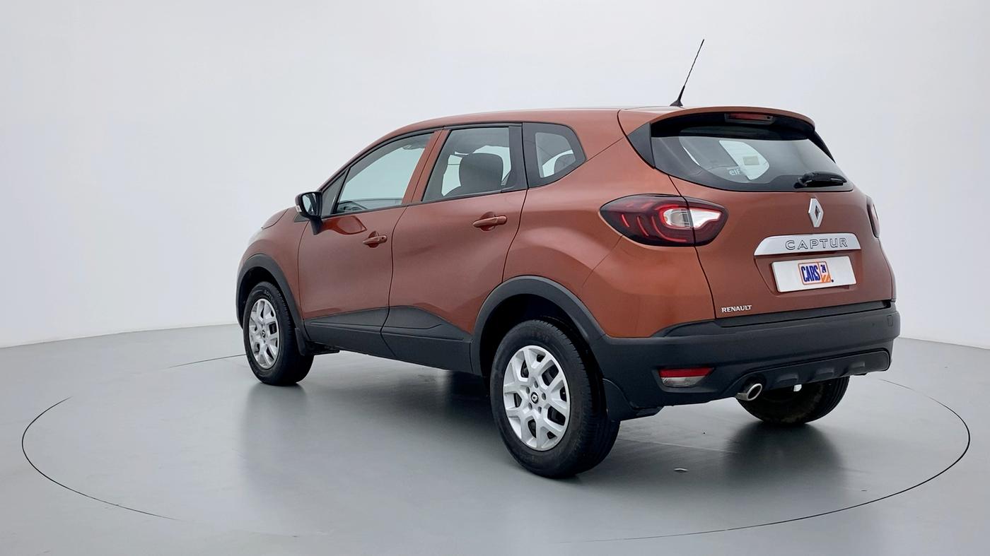 2018 Renault Captur RXE PETROL MT, Petrol, Manual, 6,607 km, Left Back Diagonal