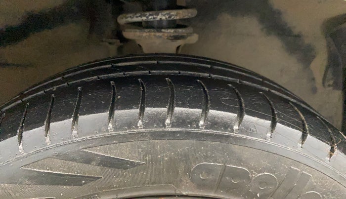2017 Maruti Alto K10 VXI, Petrol, Manual, 60,390 km, Right Front Tyre Tread