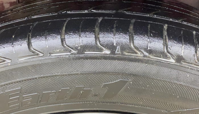 2017 Hyundai Elite i20 ASTA 1.2 (O), Petrol, Manual, 1,31,456 km, Left Rear Tyre Tread