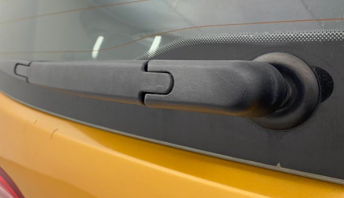 2021 Renault TRIBER RXZ, Petrol, Manual, 40,035 km, Rear Wiper