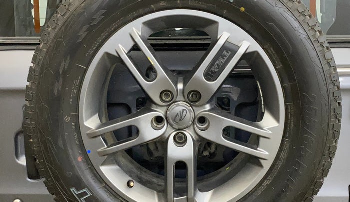 2022 Mahindra Thar LX HT PETROL 4WD MT, Petrol, Manual, 27,543 km, Spare Tyre