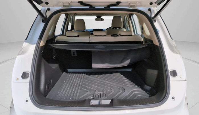 2023 MG HECTOR SHARP PRO 1.5 PETROL TURBO CVT PETROL, Petrol, Automatic, 15,809 km, Boot Inside