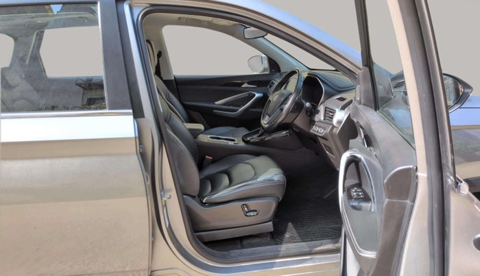 2019 MG HECTOR SHARP 1.5 DCT PETROL, Petrol, Automatic, 52,206 km, Right Side Front Door Cabin