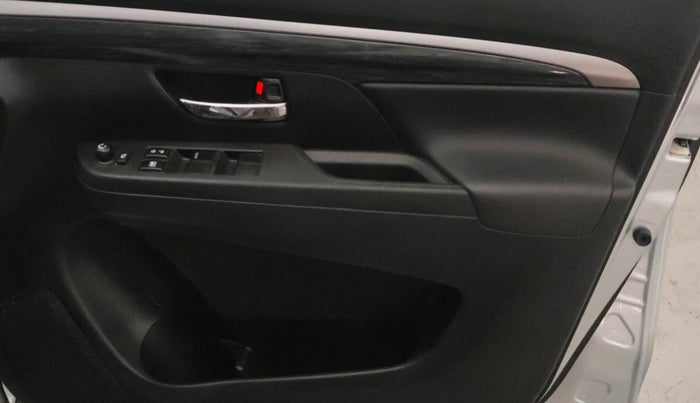 2022 Maruti XL6 ALPHA AT, Petrol, Automatic, 27,960 km, Driver Side Door Panels Control