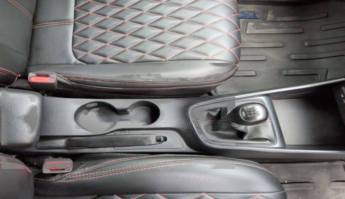 2022 Hyundai NEW I20 SPORTZ 1.2 MT, Petrol, Manual, 51,522 km, Gear Lever