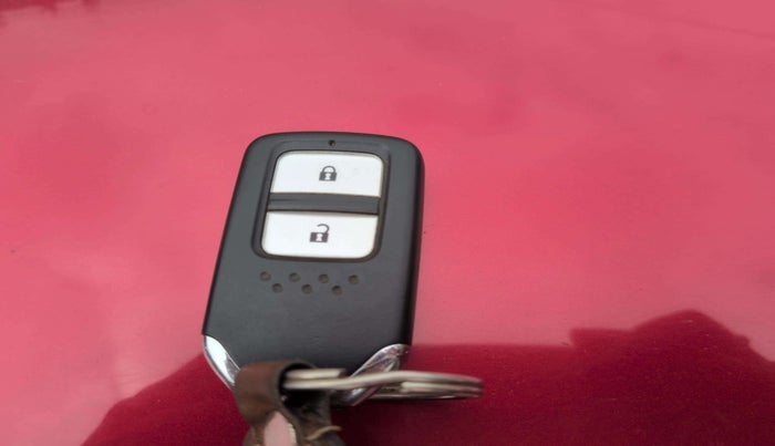 2018 Honda Jazz 1.2L I-VTEC VX CVT, Petrol, Automatic, 47,411 km, Key Close Up