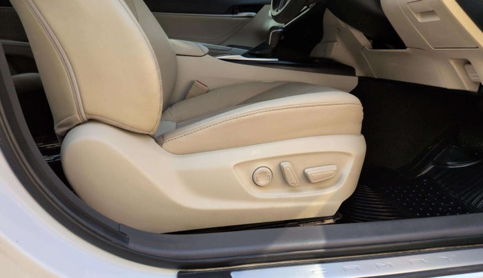 2023 Toyota Camry HYBRID, Hybrid, Automatic, 15,756 km, Driver Side Adjustment Panel