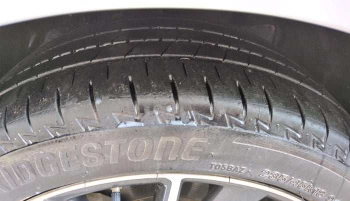 2023 Toyota Camry HYBRID, Hybrid, Automatic, 15,756 km, Right Front Tyre Tread