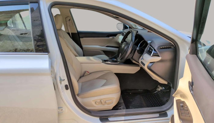 2023 Toyota Camry HYBRID, Hybrid, Automatic, 15,756 km, Right Side Front Door Cabin