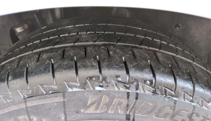 2023 Toyota Camry HYBRID, Hybrid, Automatic, 15,756 km, Left Rear Tyre Tread