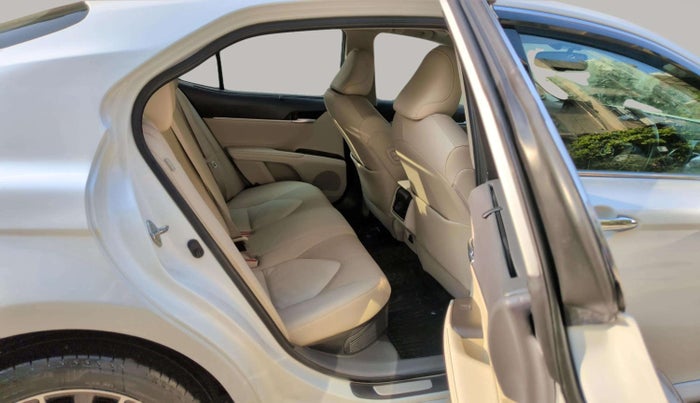 2023 Toyota Camry HYBRID, Hybrid, Automatic, 15,756 km, Right Side Rear Door Cabin