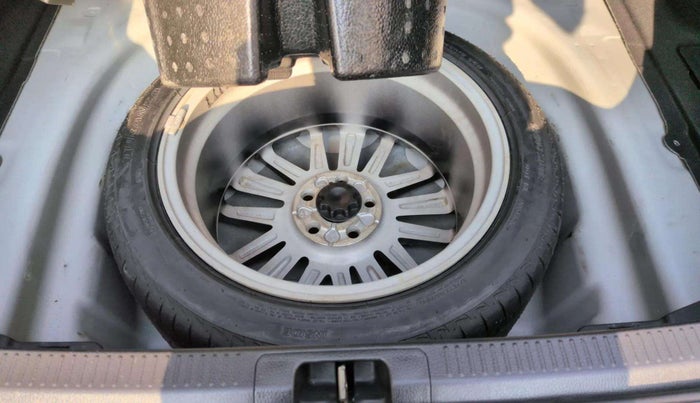 2023 Toyota Camry HYBRID, Hybrid, Automatic, 15,756 km, Spare Tyre