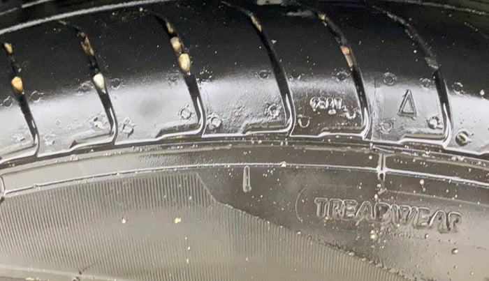 2023 Hyundai EXTER SX(O) CONNECT 1.2 AMT DUAL TONE, Petrol, Automatic, 71,738 km, Left Front Tyre Tread