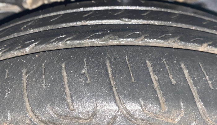 2022 Tata TIGOR XZ PLUS CNG, CNG, Manual, 33,245 km, Left Front Tyre Tread