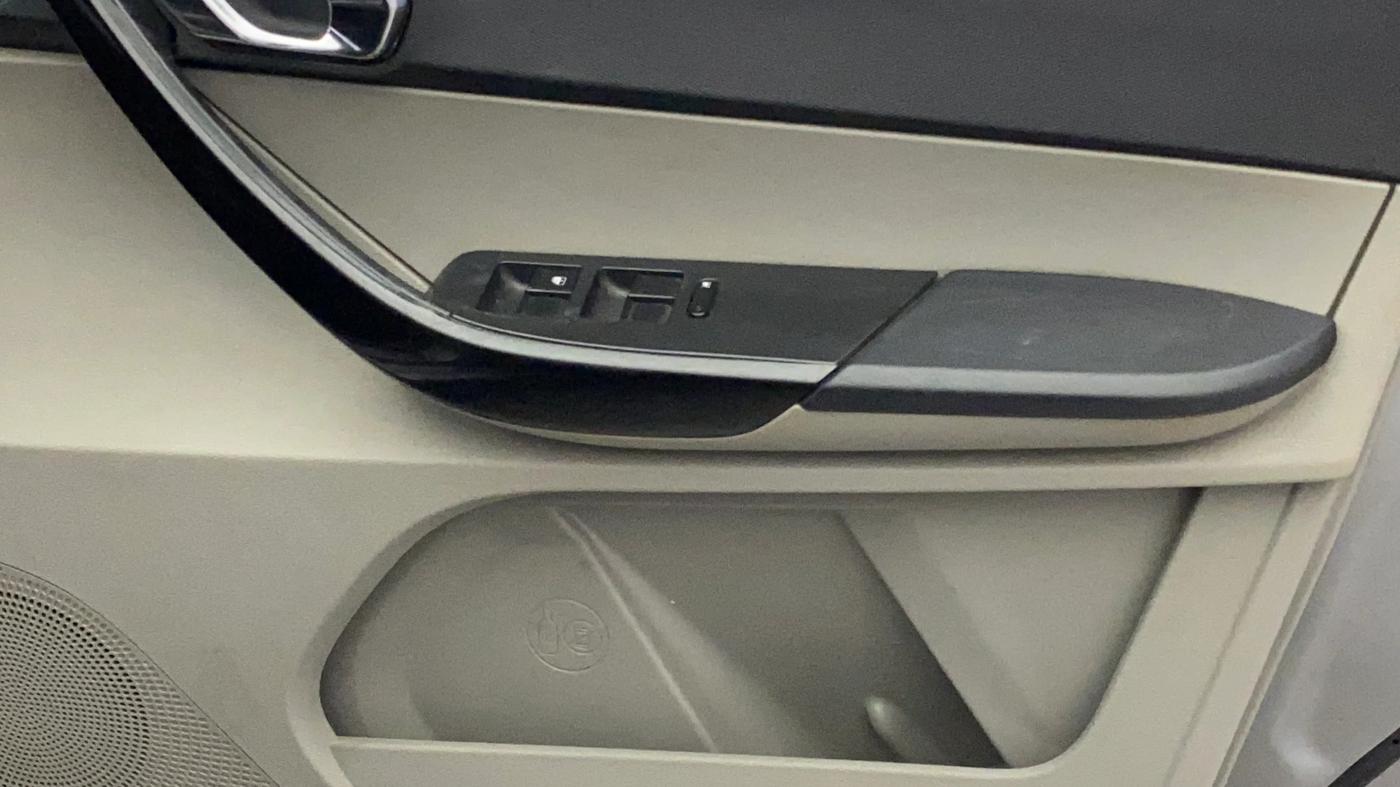 2019 Tata Tiago XZ PLUS PETROL, Petrol, Manual, 57,631 km, Driver Side Door Panels Control
