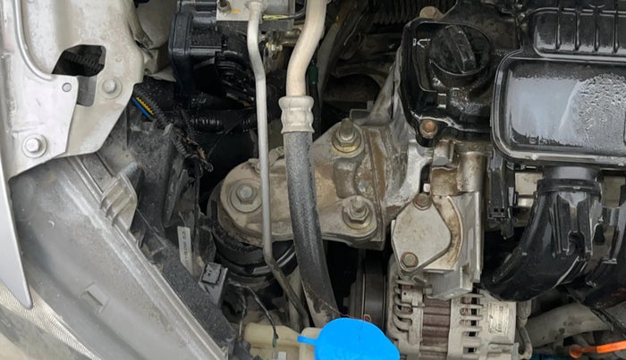 2016 Honda Jazz 1.2L I-VTEC SV, Petrol, Manual, 94,262 km, Engine View - Right