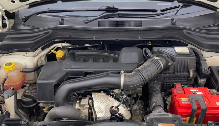 2021 Mahindra XUV300 W8 (O) 1.5 DIESEL, Diesel, Manual, 37,334 km, Engine View