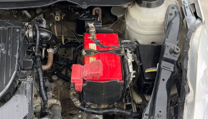 2016 Maruti Swift LXI (O), Petrol, Manual, 83,889 km, Engine View - Left