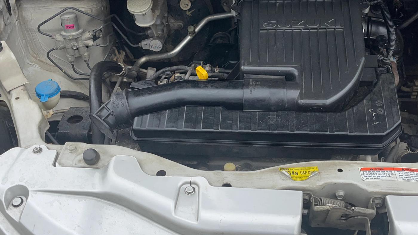 2014 Maruti Ritz VXI, Petrol, Manual, 73,204 km, Engine View - Right