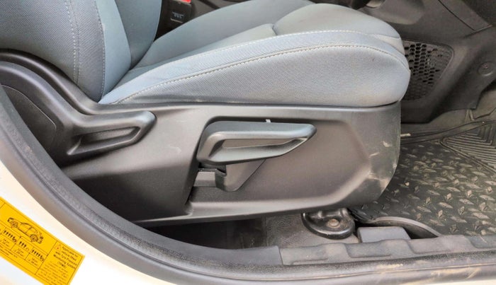 2024 Tata Curvv Creative Plus S 1.2 Petrol 6MT, Petrol, Manual, 14,132 km, Driver Side Adjustment Panel