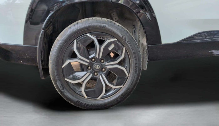 2024 Tata Curvv Creative Plus S 1.2 Petrol 6MT, Petrol, Manual, 14,132 km, Right Rear Wheel