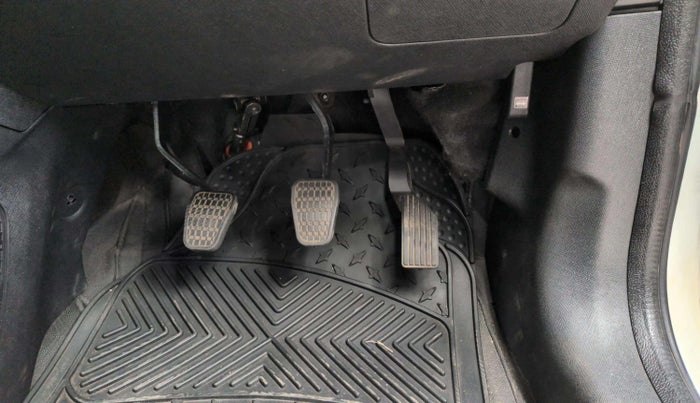 2024 Tata Curvv Creative Plus S 1.2 Petrol 6MT, Petrol, Manual, 14,132 km, Pedals