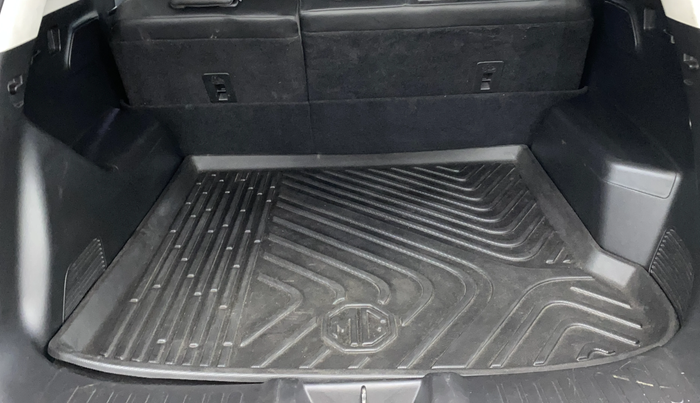 2020 MG HECTOR SHARP 1.5 DCT PETROL, Petrol, Automatic, 48,182 km, Boot Inside