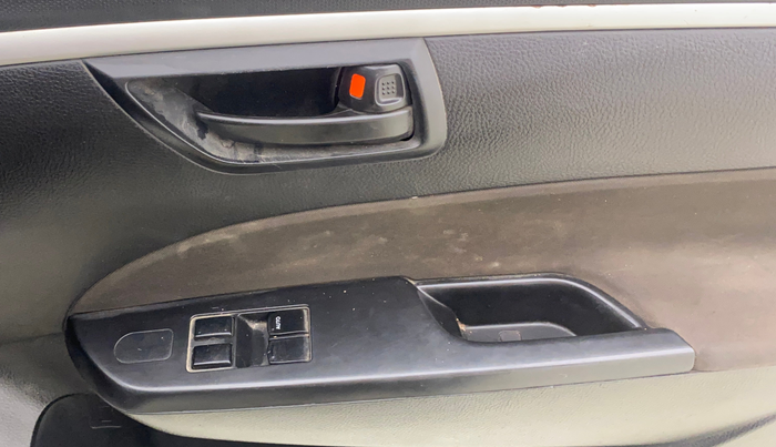 2016 Maruti Swift LXI, Petrol, Manual, 80,018 km, Driver Side Door Panels Control