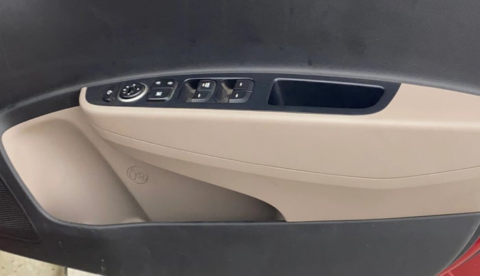 2019 Hyundai Grand i10 SPORTZ 1.2 KAPPA VTVT, Petrol, Manual, 43,697 km, Driver Side Door Panels Control