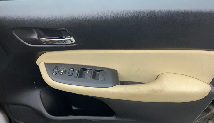 2020 Honda City 1.5L I-VTE V CVT, Petrol, Automatic, 15,838 km, Driver Side Door Panels Control