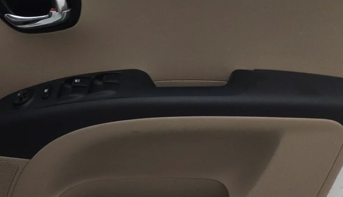 2013 Hyundai i10 SPORTZ 1.2, Petrol, Manual, 27,481 km, Driver Side Door Panels Control