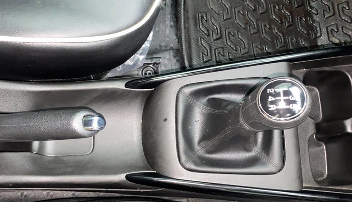 2023 Toyota Glanza V, Petrol, Manual, 21,286 km, Gear Lever