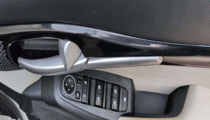 2020 KIA SELTOS HTX 1.5 PETROL, Petrol, Manual, 16,459 km, Driver Side Door Panels Control