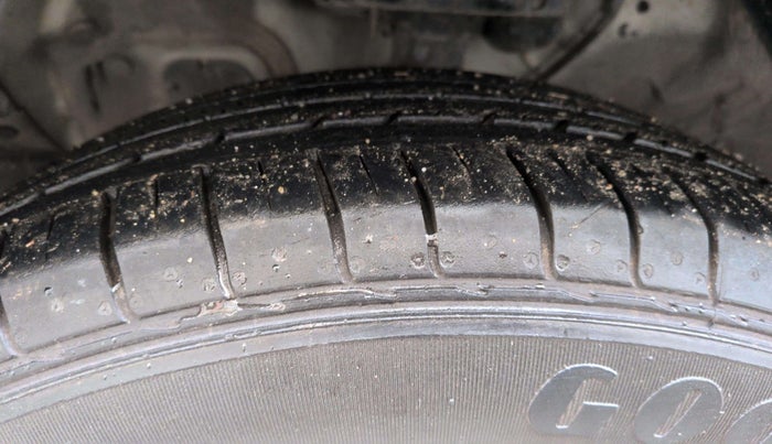 2020 KIA SELTOS HTX 1.5 PETROL, Petrol, Manual, 16,459 km, Left Front Tyre Tread