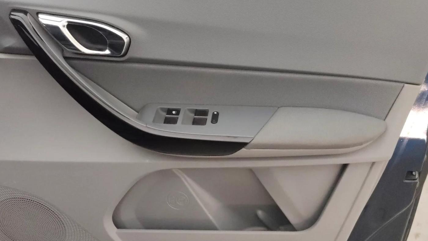 2021 Tata TIGOR XZ PLUS PETROL, Petrol, Manual, 32,695 km, Driver Side Door Panels Control