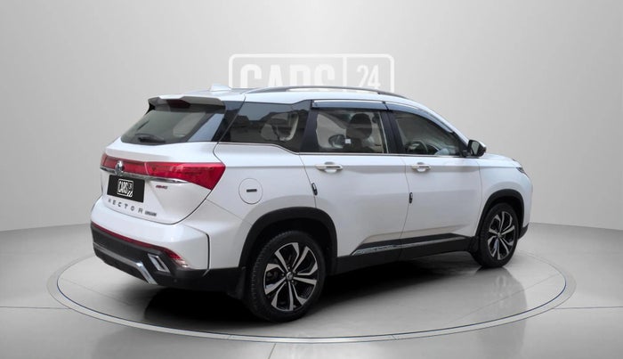 2024 MG HECTOR PLUS SAVVY PRO 1.5 TURBO CVT 7 STR, Petrol, Automatic, 24,606 km, Right Back Diagonal