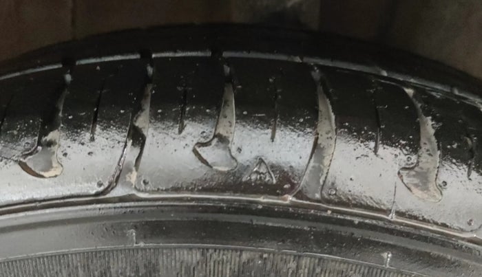 2019 Hyundai Grand i10 SPORTZ 1.2 KAPPA VTVT, Petrol, Manual, 9,788 km, Left Rear Tyre Tread