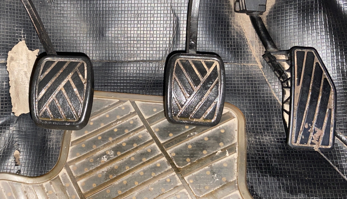 2017 Maruti Baleno DELTA PETROL 1.2, Petrol, Manual, 55,054 km, Pedals