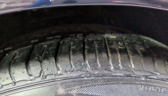 2017 BMW 3 Series  GT 320d Luxury Line, Diesel, Automatic, 29,226 km, Left Rear Tyre Tread