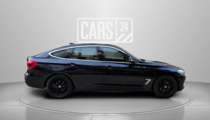 2017 BMW 3 Series  GT 320d Luxury Line, Diesel, Automatic, 29,226 km, Right Side View