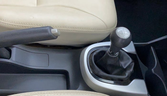 2017 Honda Jazz 1.2L I-VTEC S, Petrol, Manual, 25,408 km, Gear Lever