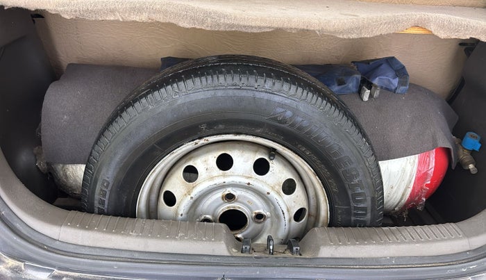 2012 Hyundai i10 MAGNA 1.1, CNG, Manual, 1,05,771 km, Boot Inside