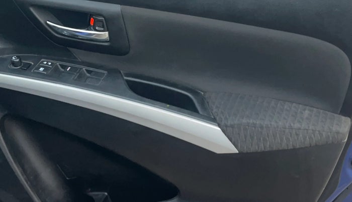 2017 Maruti S Cross ZETA 1.3, Diesel, Manual, 63,631 km, Driver Side Door Panels Control