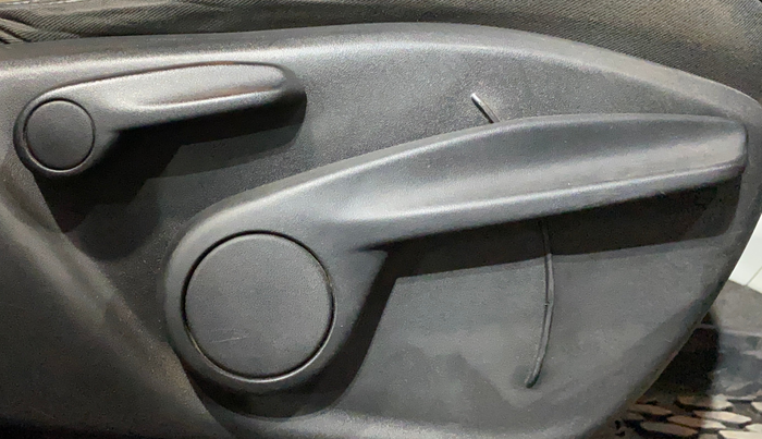 2018 Jeep Compass LIMITED (O) 1.4 PETROL AT, Petrol, Automatic, 67,384 km, Driver Side Adjustment Panel