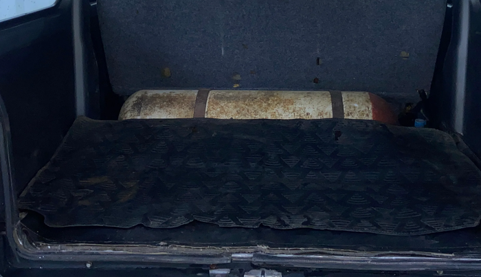 2017 Maruti Eeco 5 STR WITH A/C+HTR, CNG, Manual, 37,708 km, Boot Inside