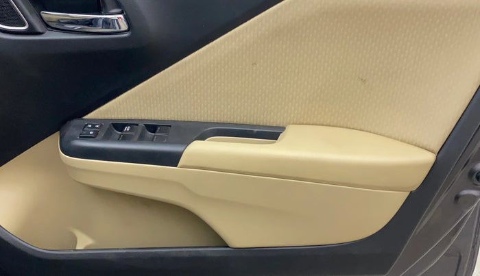 2017 Honda City 1.5L I-VTEC V MT, Petrol, Manual, 31,952 km, Driver Side Door Panels Control