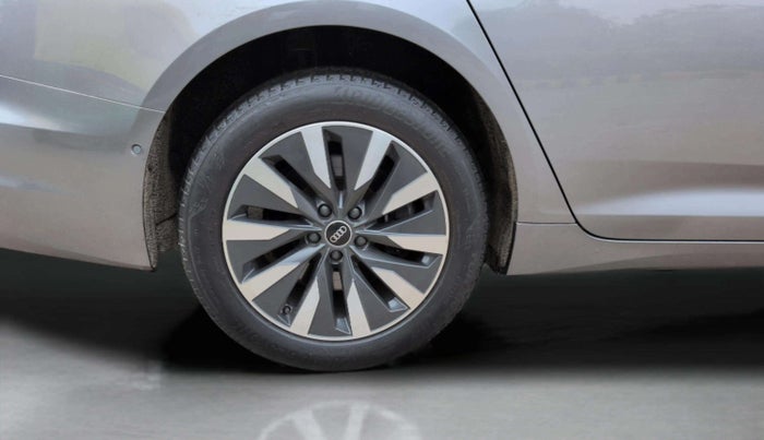 2021 Audi A6 45 TFSI TECHNOLOGY, Petrol, Automatic, 31,259 km, Right Rear Wheel