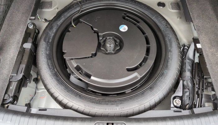 2021 Audi A6 45 TFSI TECHNOLOGY, Petrol, Automatic, 31,259 km, Spare Tyre