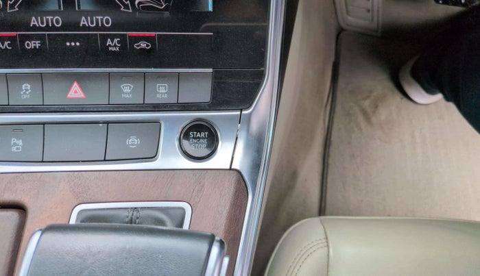 2021 Audi A6 45 TFSI TECHNOLOGY, Petrol, Automatic, 31,259 km, Keyless Start/ Stop Button