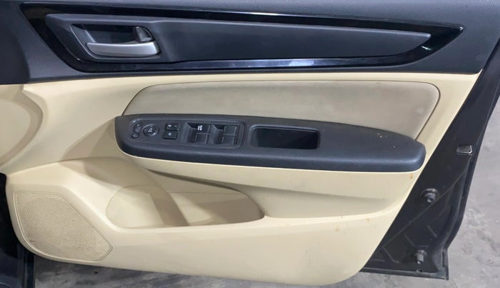 2021 Honda Amaze 1.2L I-VTEC VX, Petrol, Manual, 43,421 km, Driver Side Door Panels Control